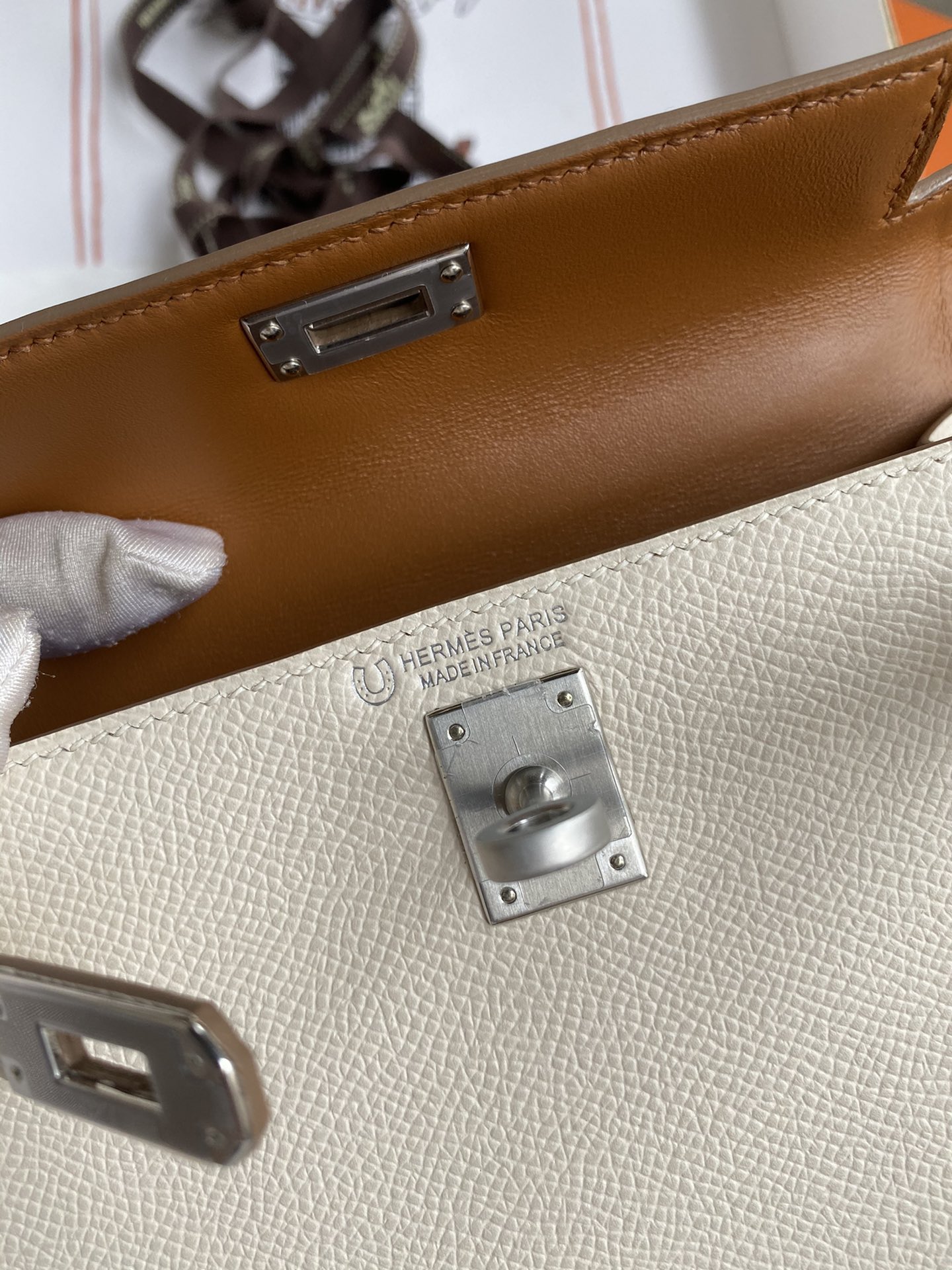 Hermes Kelly Mini II Bag 19CM In White Epsom Leather